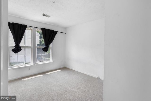 2033 S ANVIL LN, Temple Hills, MD 20748