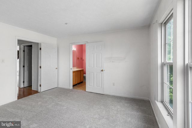 2033 S ANVIL LN, Temple Hills, MD 20748