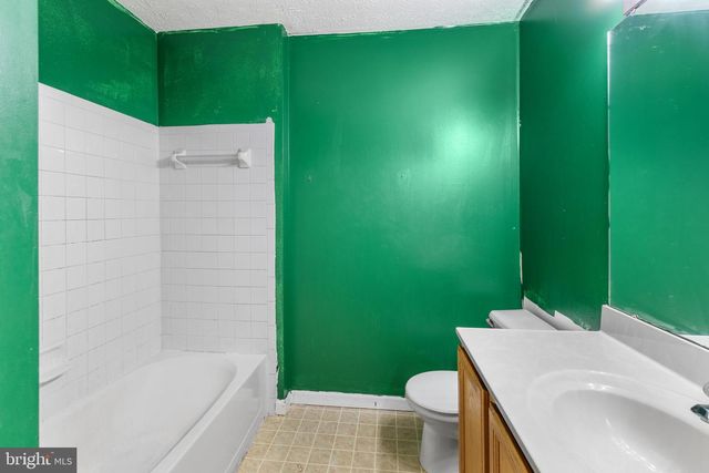 2033 S ANVIL LN, Temple Hills, MD 20748