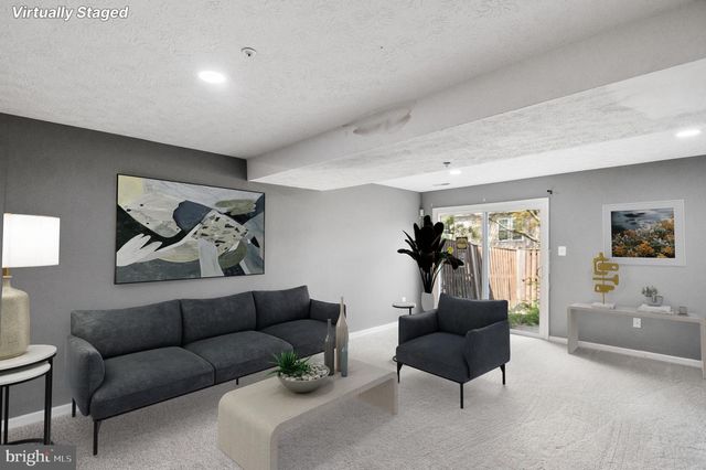 2033 S ANVIL LN, Temple Hills, MD 20748