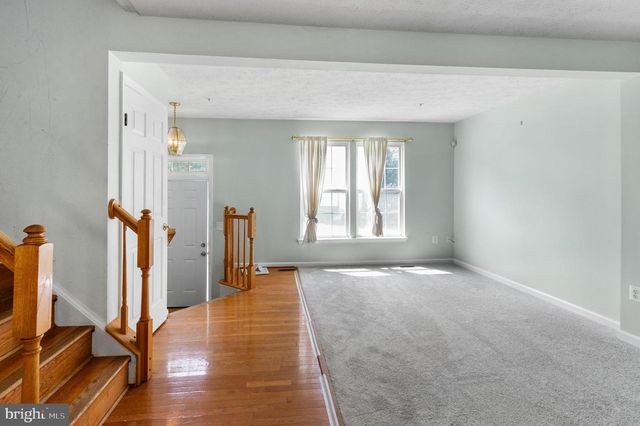 2033 S ANVIL LN, Temple Hills, MD 20748