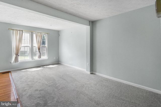 2033 S ANVIL LN, Temple Hills, MD 20748