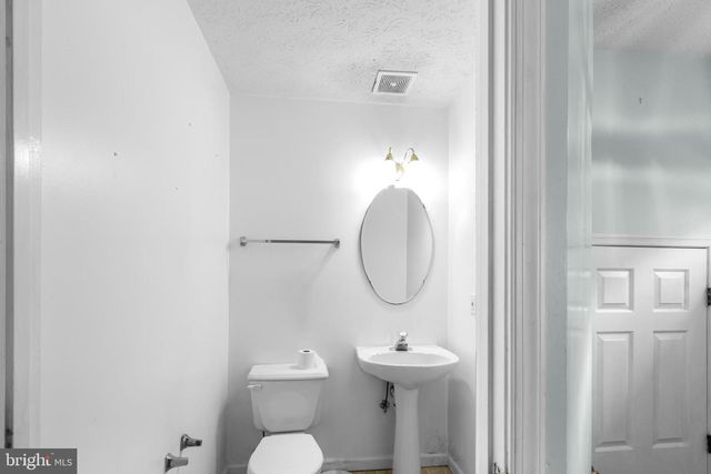 2033 S ANVIL LN, Temple Hills, MD 20748