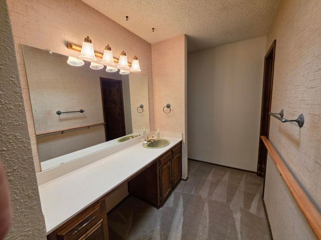 8800 Natalie Avenue NE, Albuquerque, NM 87111