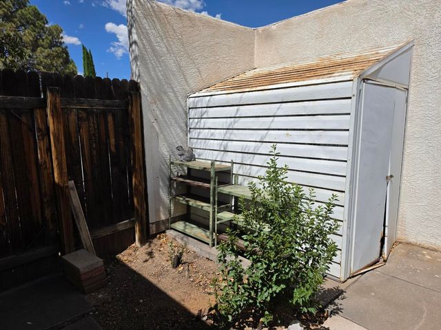 8800 Natalie Avenue NE, Albuquerque, NM 87111