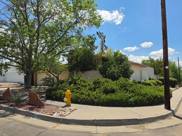 8800 Natalie Avenue NE, Albuquerque, NM 87111