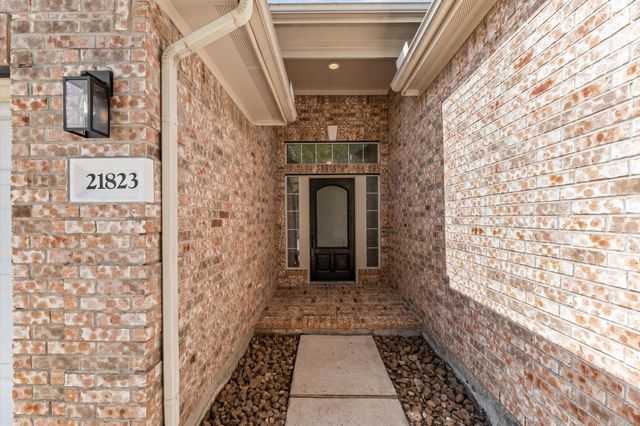 21823 Hannover Village Drive, Spring, TX 77388