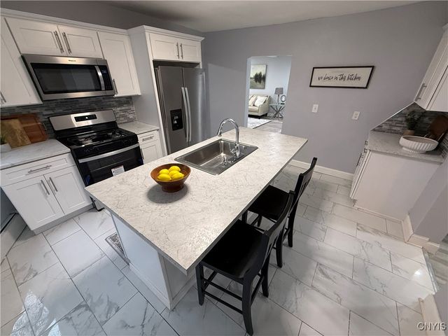 10 Grant Street, Utica, NY 13501