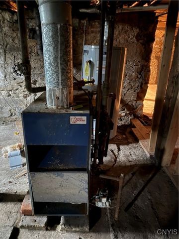 10 Grant Street, Utica, NY 13501