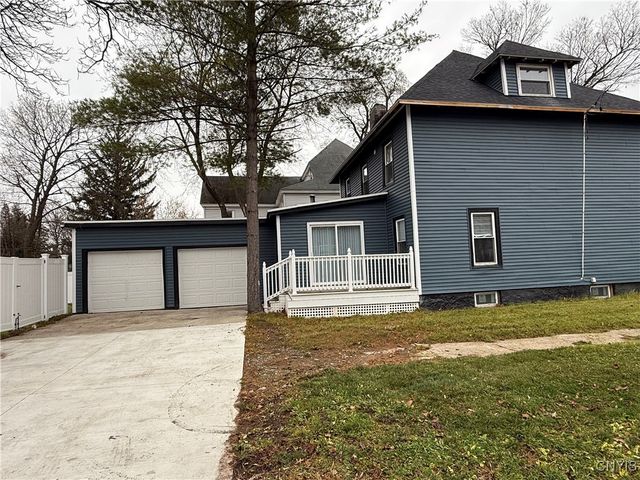 10 Grant Street, Utica, NY 13501