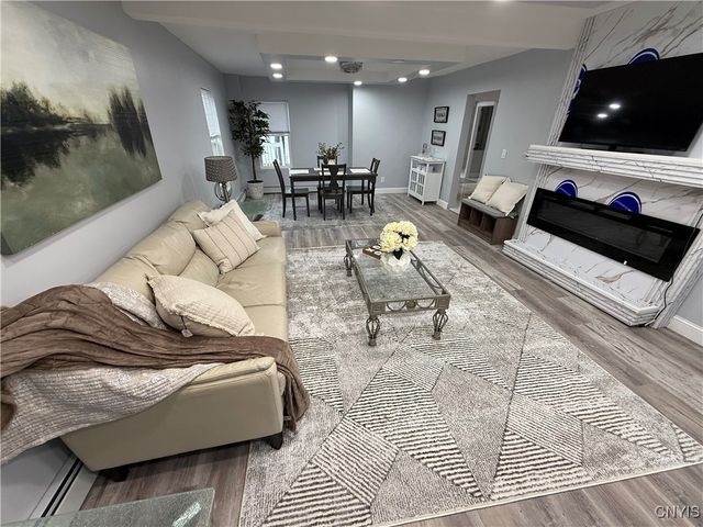 10 Grant Street, Utica, NY 13501