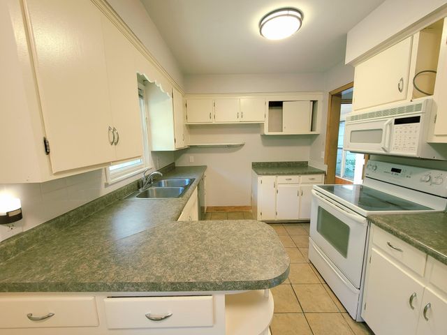 4601 Oliver Ave N, Minneapolis, MN 55412