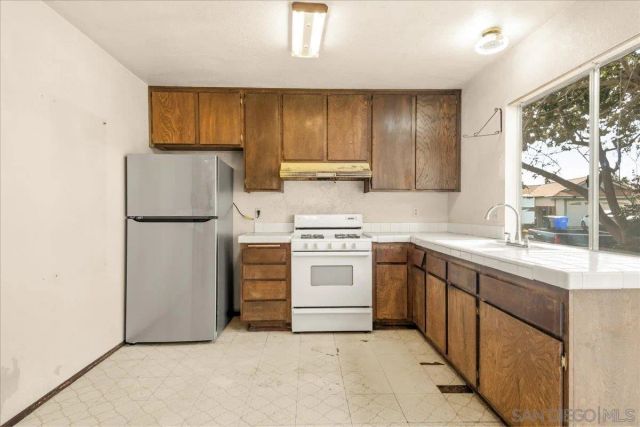 8824 Harlington Drive, San Diego, CA 92126