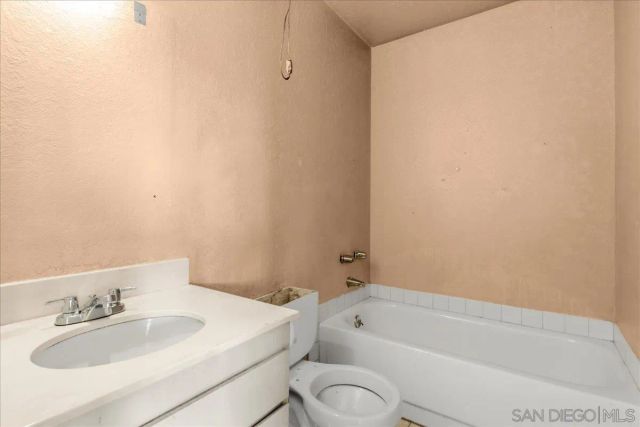 8824 Harlington Drive, San Diego, CA 92126