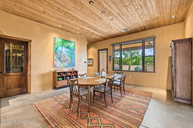 11620 N Adobe Village Place, Marana, AZ 85658