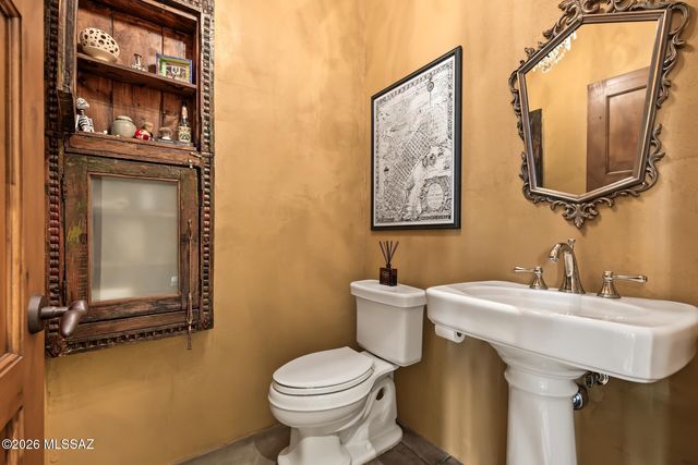 11620 N Adobe Village Place, Marana, AZ 85658