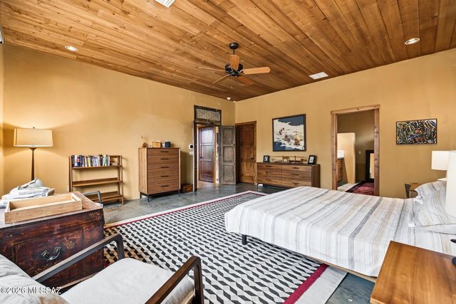 11620 N Adobe Village Place, Marana, AZ 85658