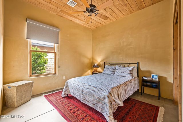 11620 N Adobe Village Place, Marana, AZ 85658
