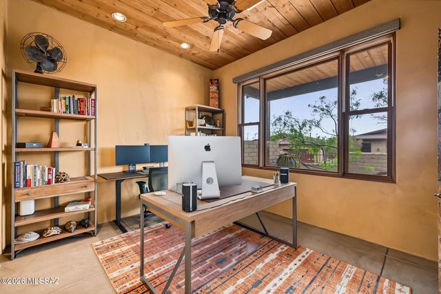 11620 N Adobe Village Place, Marana, AZ 85658