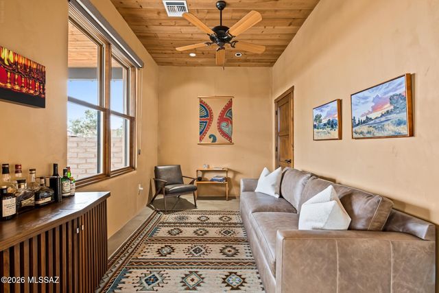 11620 N Adobe Village Place, Marana, AZ 85658