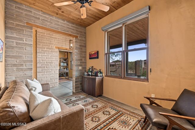 11620 N Adobe Village Place, Marana, AZ 85658