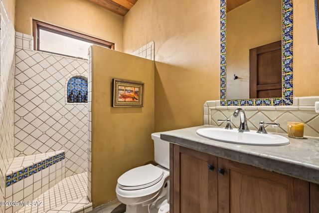 11620 N Adobe Village Place, Marana, AZ 85658