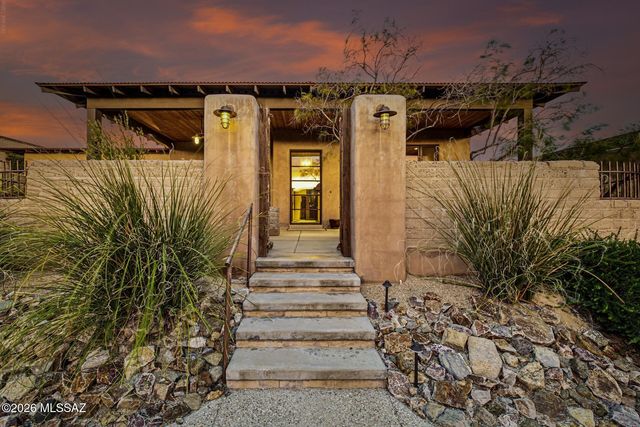 11620 N Adobe Village Place, Marana, AZ 85658