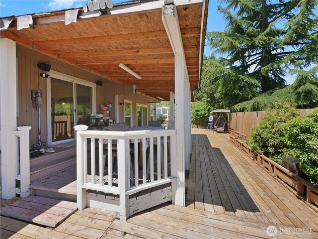 32332 19th Court SW, Federal Way, WA 98023