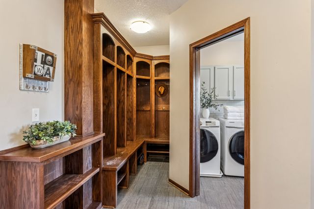 1915 NE Cameron Drive, Ankeny, IA 50021