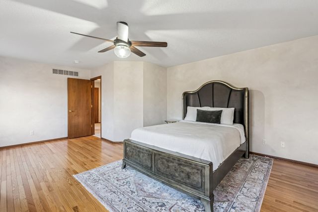 1915 NE Cameron Drive, Ankeny, IA 50021