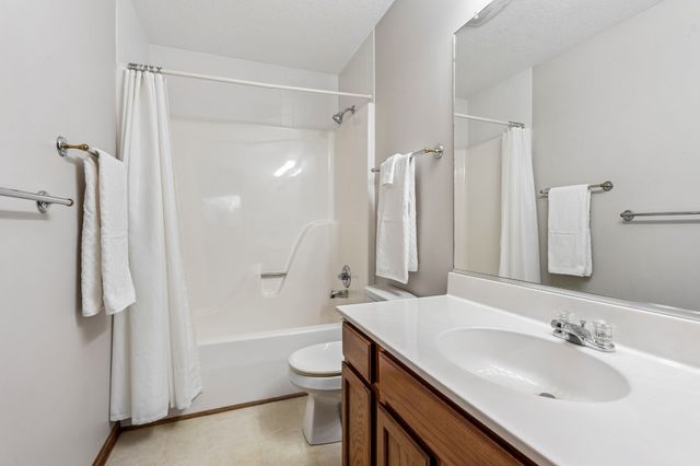 1915 NE Cameron Drive, Ankeny, IA 50021