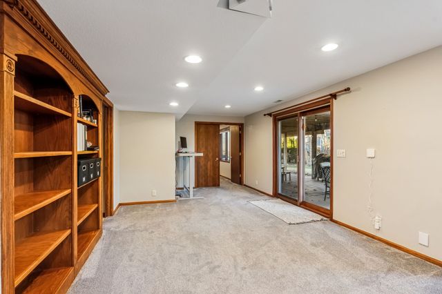 1915 NE Cameron Drive, Ankeny, IA 50021