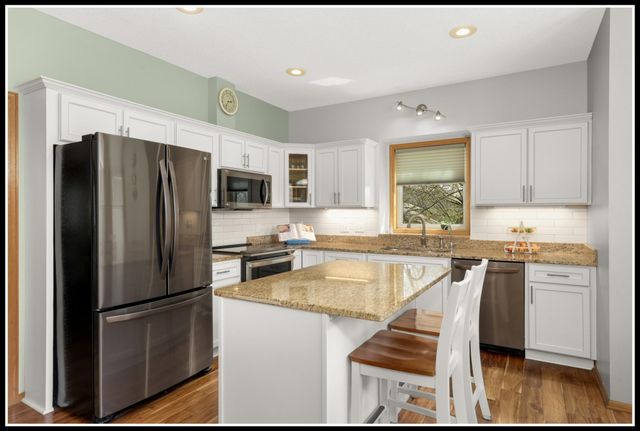 11609 88th Place N, Maple Grove, MN 55369