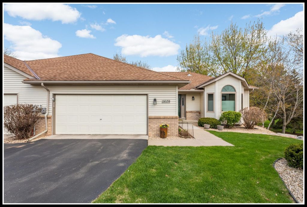 11609 88th Place N, Maple Grove, MN 55369