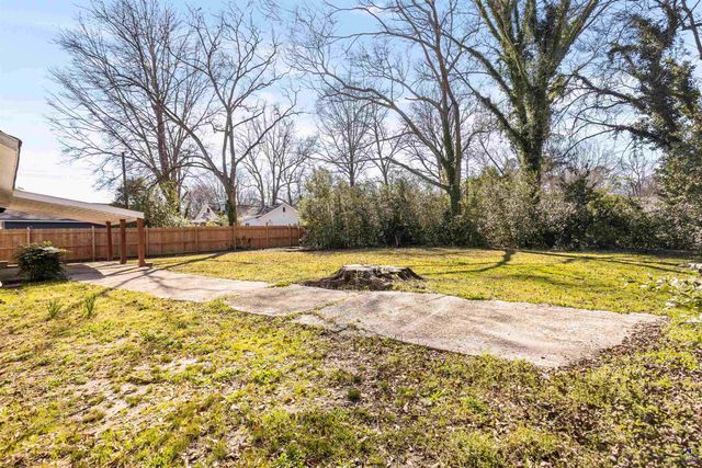 403 Chamlee Dr, Fort Valley, GA 31030
