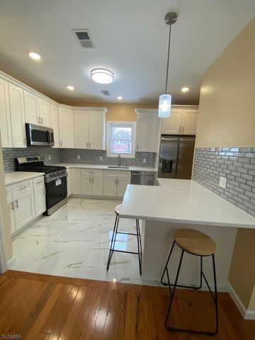 71 Coolidge St, Irvington Twp., NJ 07111