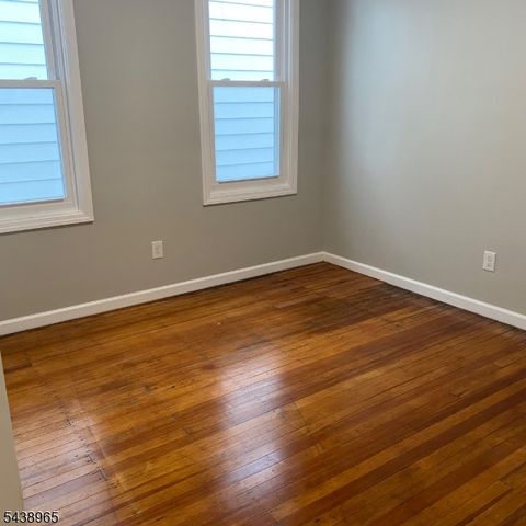 71 Coolidge St, Irvington Twp., NJ 07111