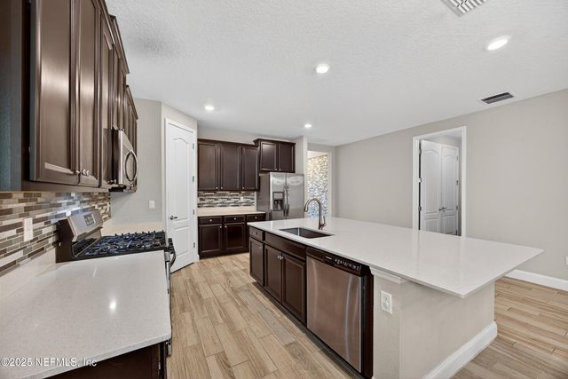 2691 ALEXIA Circle, Jacksonville, FL 32246