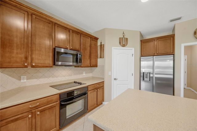 9313 LISBON STREET, Seffner, FL 33584