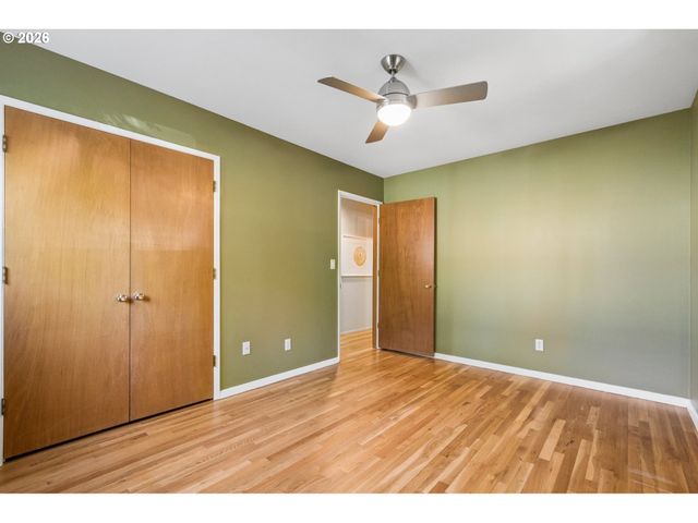3402 Nw LURAY Ter, Portland, OR 97210