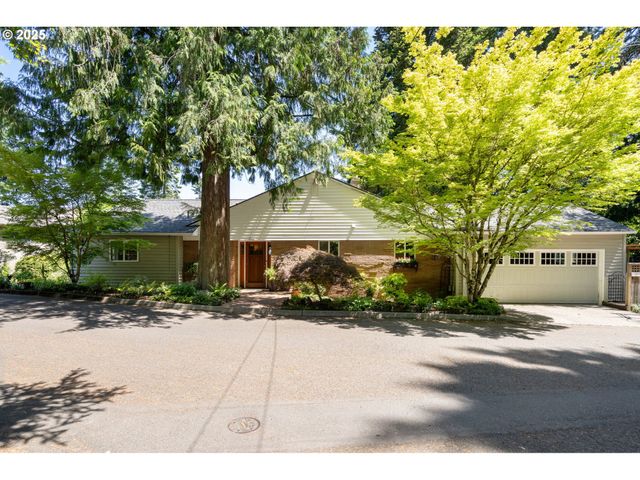3402 Nw LURAY Ter, Portland, OR 97210