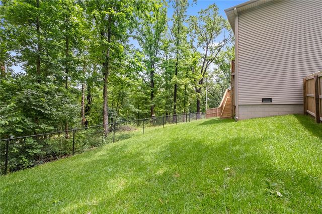 2 Stanhope Lane, Bella Vista, AR 72715