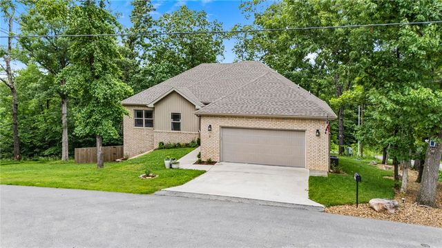 2 Stanhope Lane, Bella Vista, AR 72715