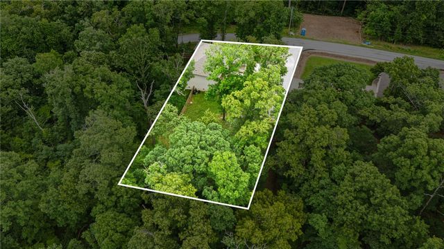 2 Stanhope Lane, Bella Vista, AR 72715