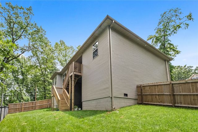 2 Stanhope Lane, Bella Vista, AR 72715