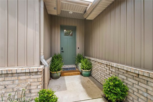 2 Stanhope Lane, Bella Vista, AR 72715