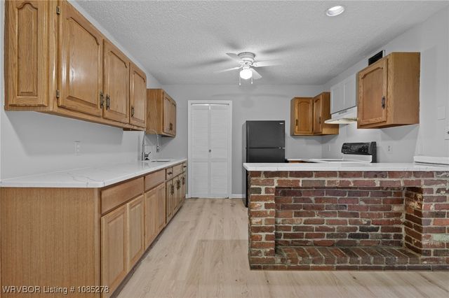 1905 28th Street, Van Buren, AR 72956