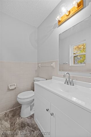 1905 28th Street, Van Buren, AR 72956