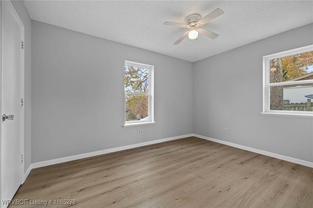 1905 28th Street, Van Buren, AR 72956