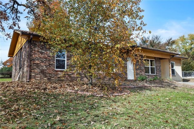 1905 28th Street, Van Buren, AR 72956